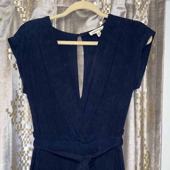 MONTEAU: Navy Blue Plunge Neck Jumper - Picture 2 of 10